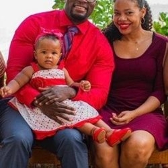 Meet your Posher, Fabienne - Picture 1 of 1